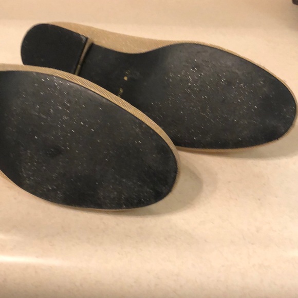 Shoes - Picture 2 of 3